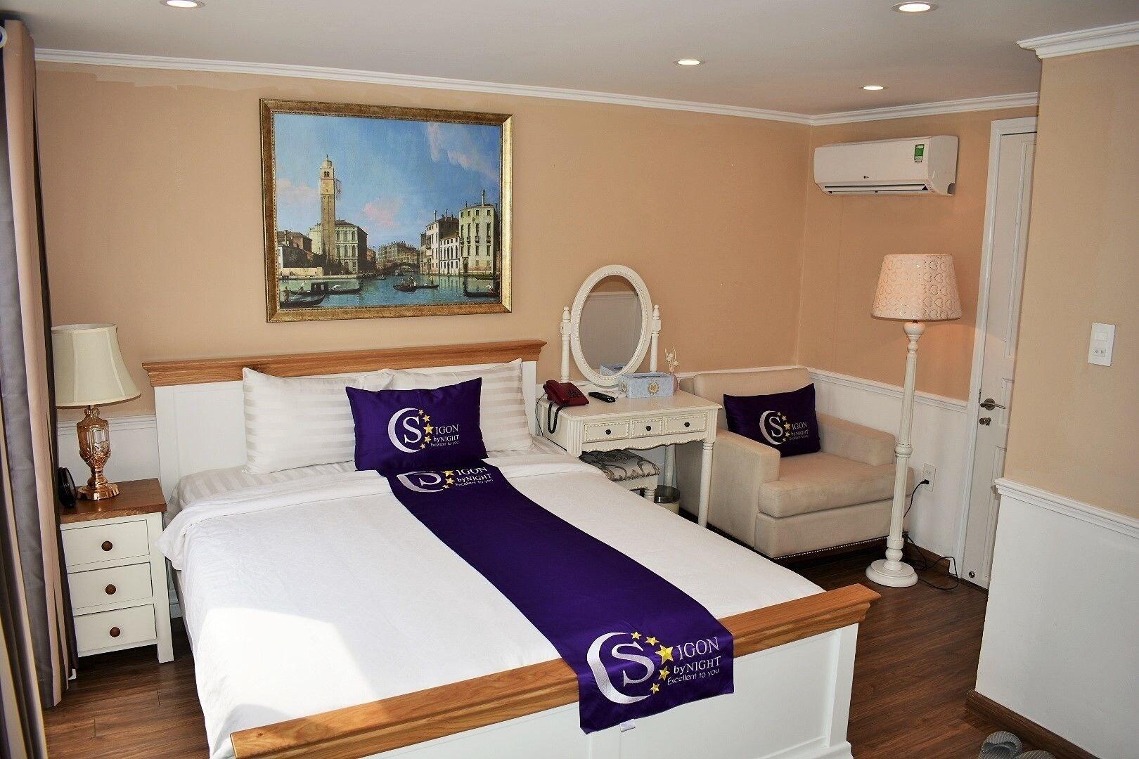 Saigon By Night Luxury Hotel Ho Chi Minh City Exterior photo